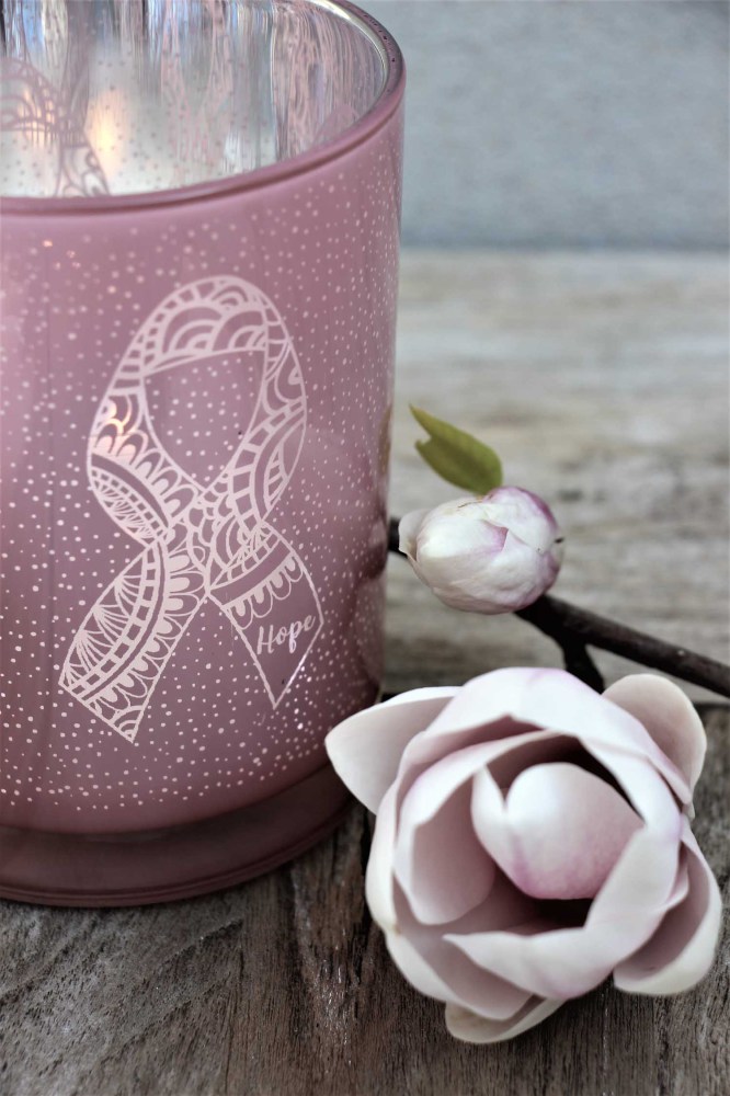 Lykta Pink Ribbon från Majas lyktor säljs till förmån för Barncancerfonden